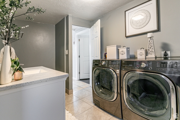 657 W SECOND AVE Midvale, UT 84047