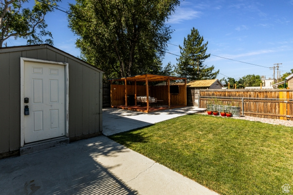 657 W SECOND AVE Midvale, UT 84047