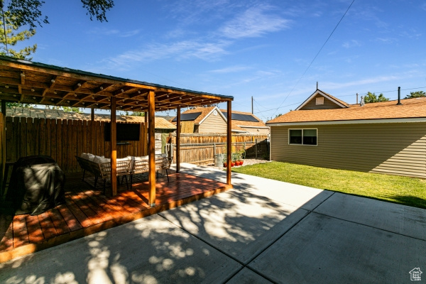 657 W SECOND AVE Midvale, UT 84047