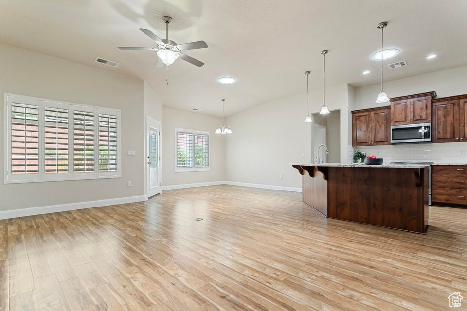 Photo 4 for MLS #2099420 at 467 E Summer Storm Ln