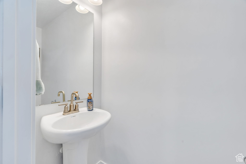 395 E MT ELLEN ST Eagle Mountain, UT 84005
