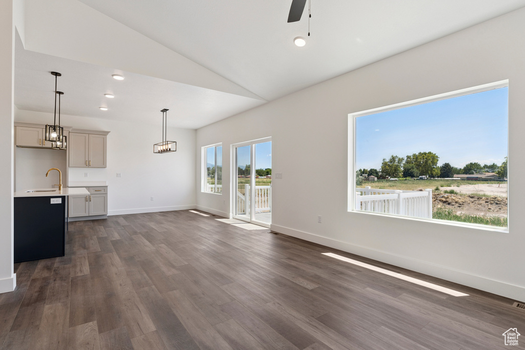 5731 W 4100 S Hooper, UT 84315