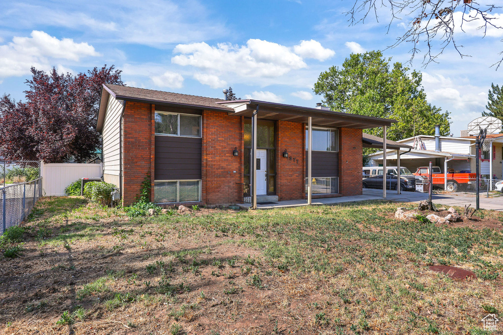 1377 W 2600 N Clinton, UT 84015
