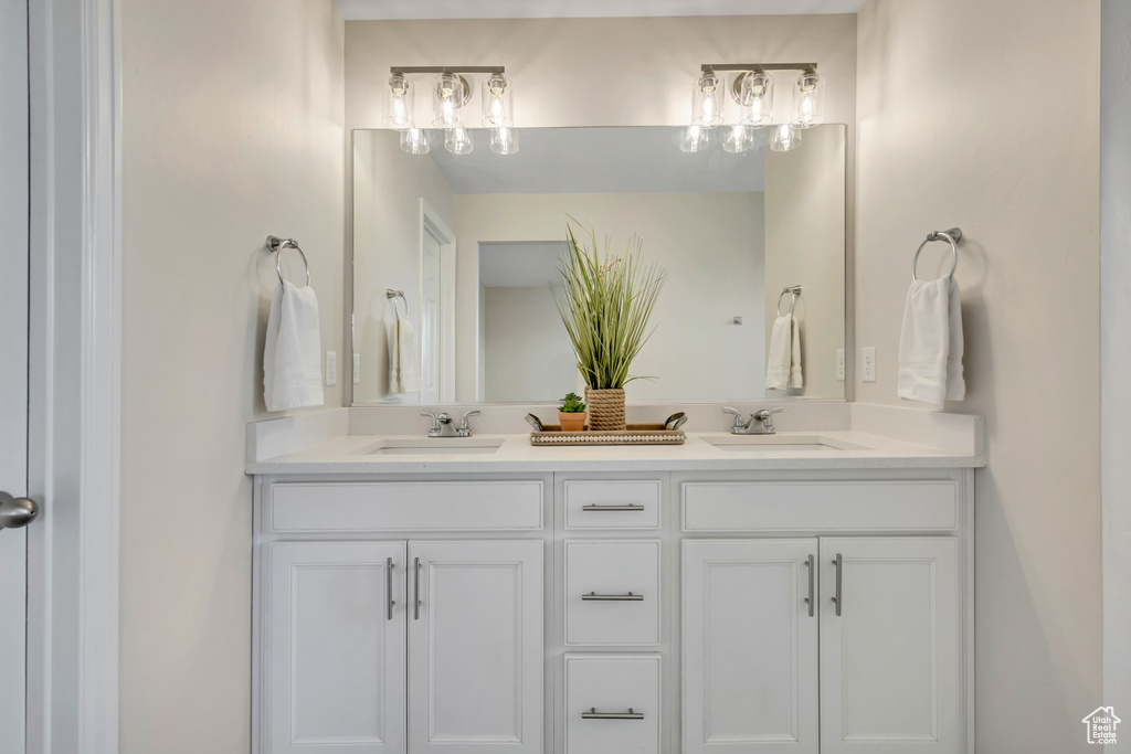 3273 S HAWK DR Saratoga Springs, UT 84045