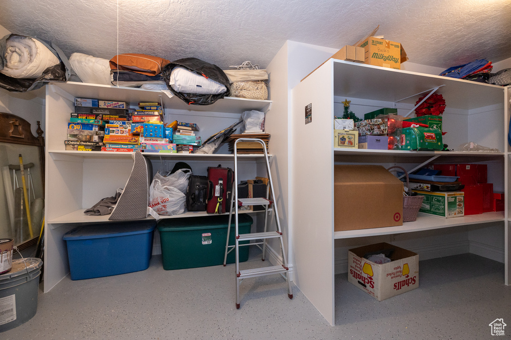 273 E 2050 N North Ogden, UT 84414