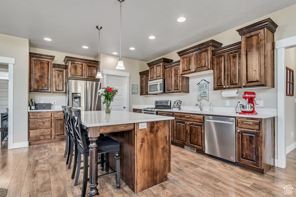 197 W PARKSIDE DR Saratoga Springs, UT 84045