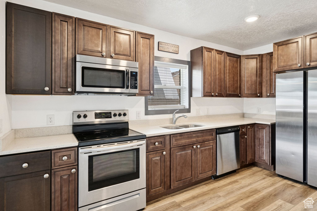 1950 S 1100 W Woods Cross, UT 84087
