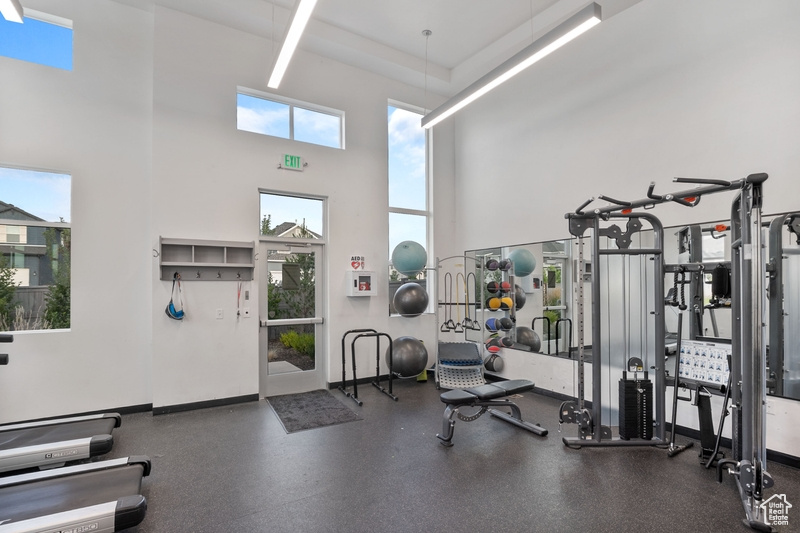 4894 E CLOVER LEAF LN Eagle Mountain, UT 84005
