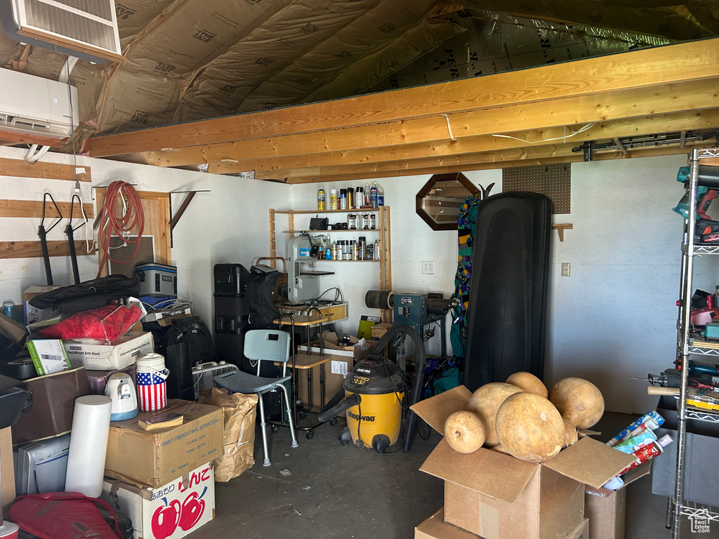 5956 S 3950 W Roy, UT 84067