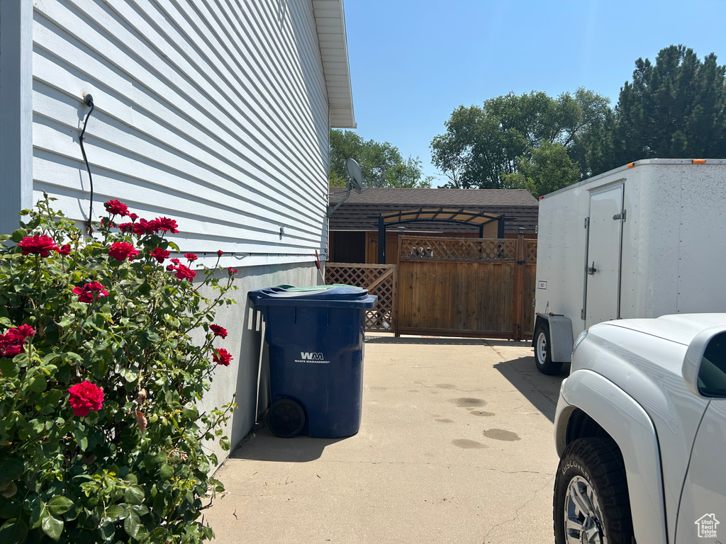 5956 S 3950 W Roy, UT 84067
