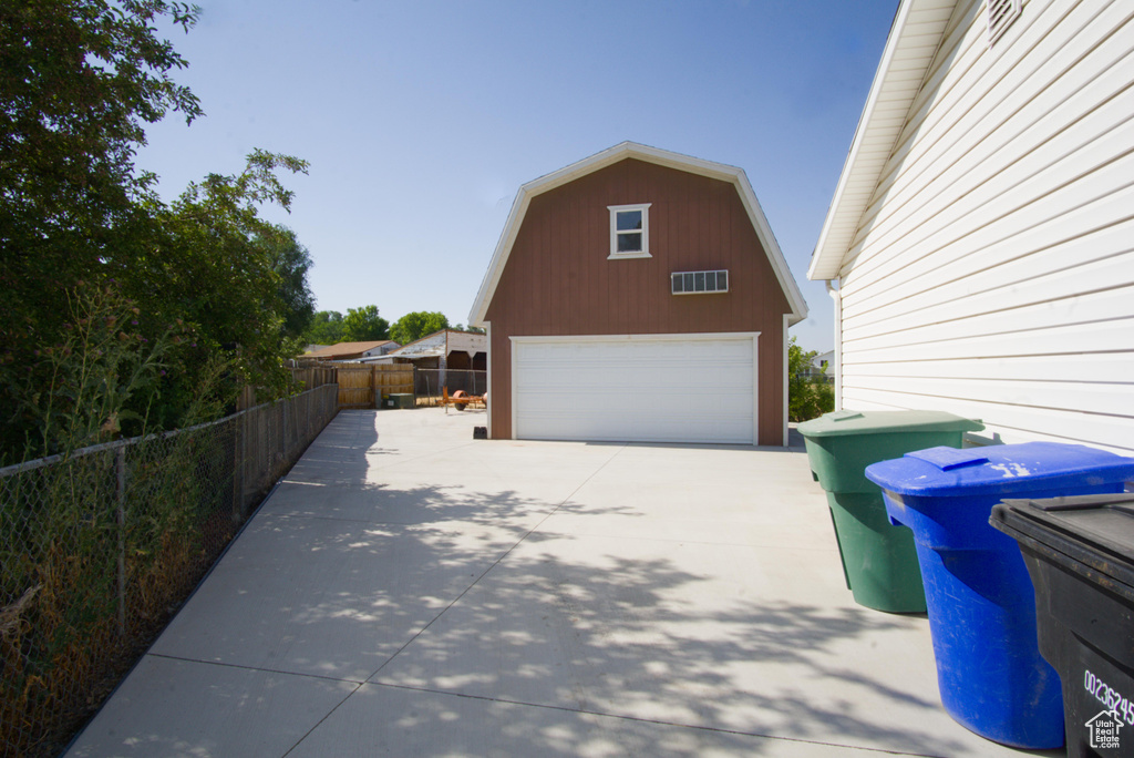 7472 S GOLD CIR West Jordan, UT 84084
