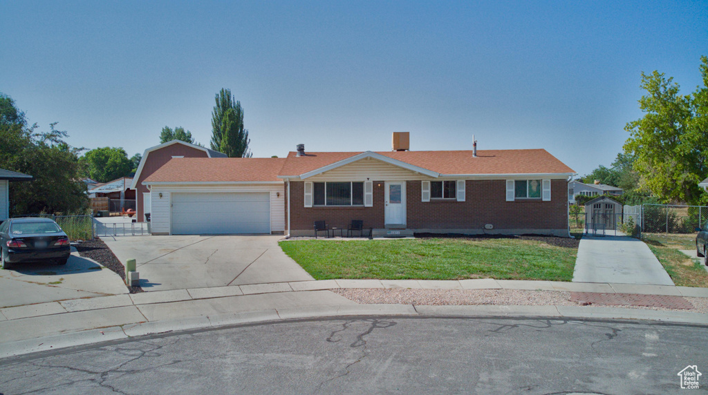 7472 S GOLD CIR West Jordan, UT 84084