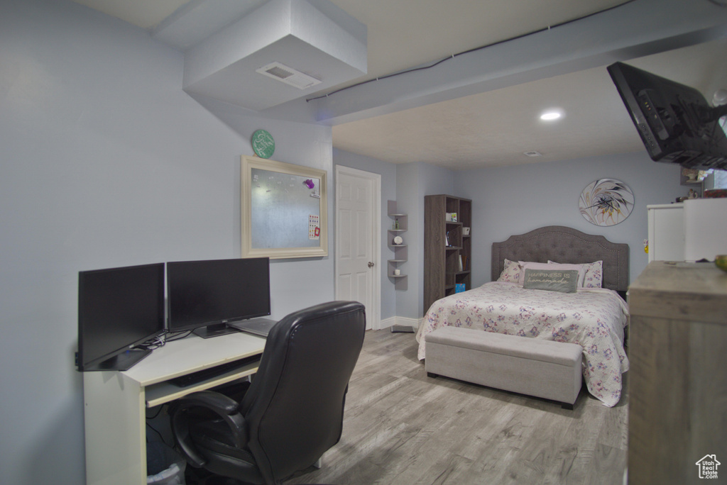 7472 S GOLD CIR West Jordan, UT 84084
