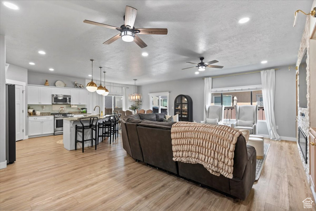 628 W KOINS WAY Bluffdale, UT 84065