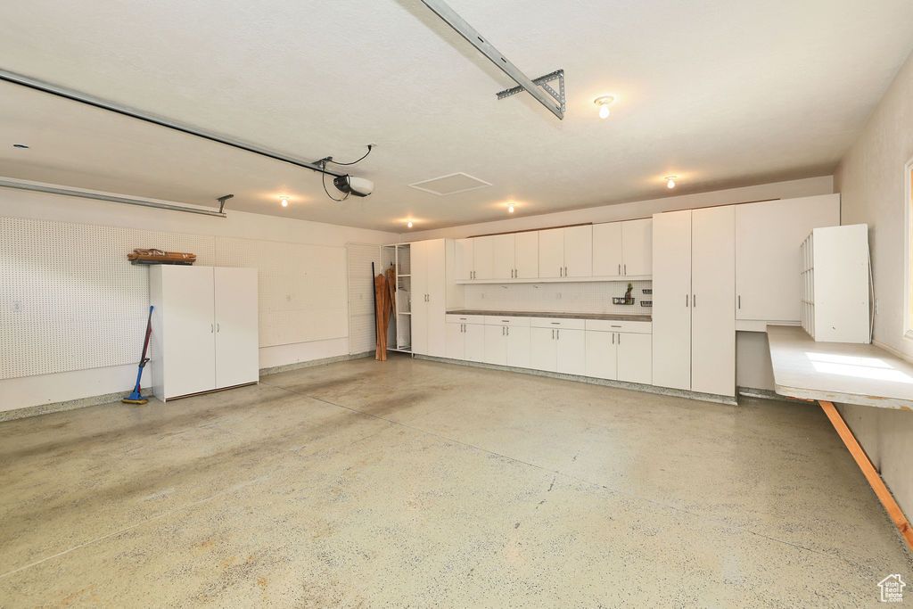 1329 COLONIAL CIR Salt Lake City, UT 84108
