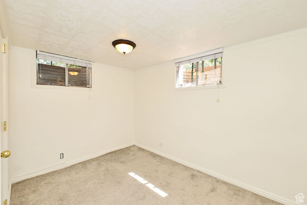 1329 COLONIAL CIR Salt Lake City, UT 84108