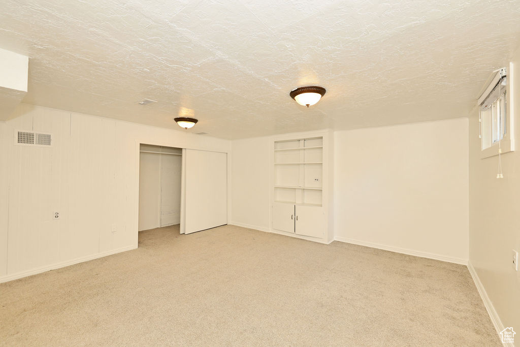 1329 COLONIAL CIR Salt Lake City, UT 84108