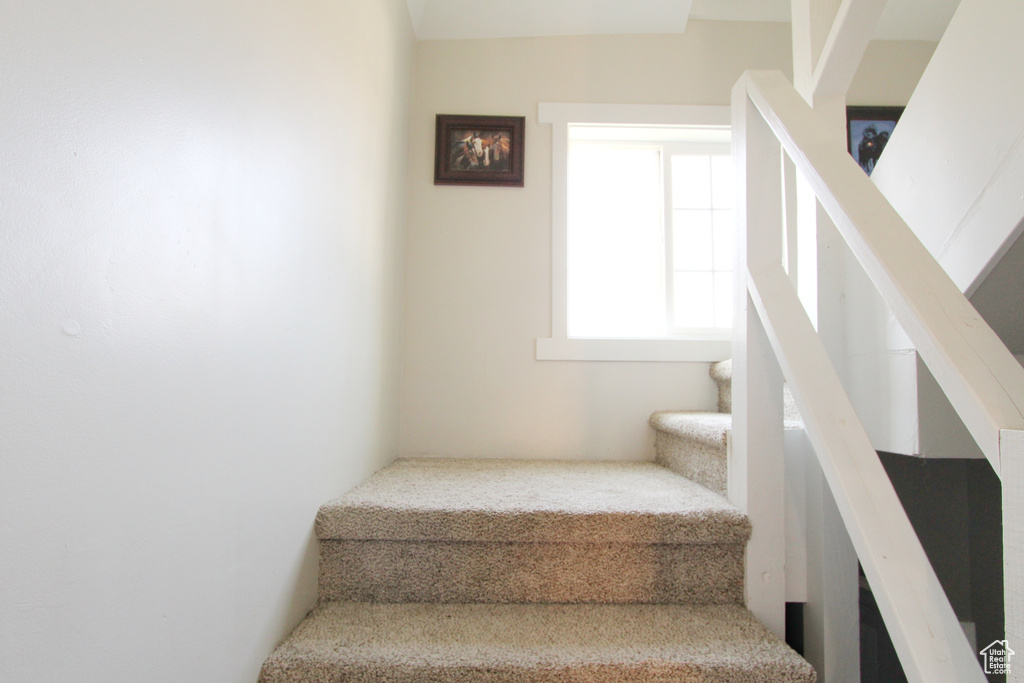 279 W 300 N Hyrum, UT 84319