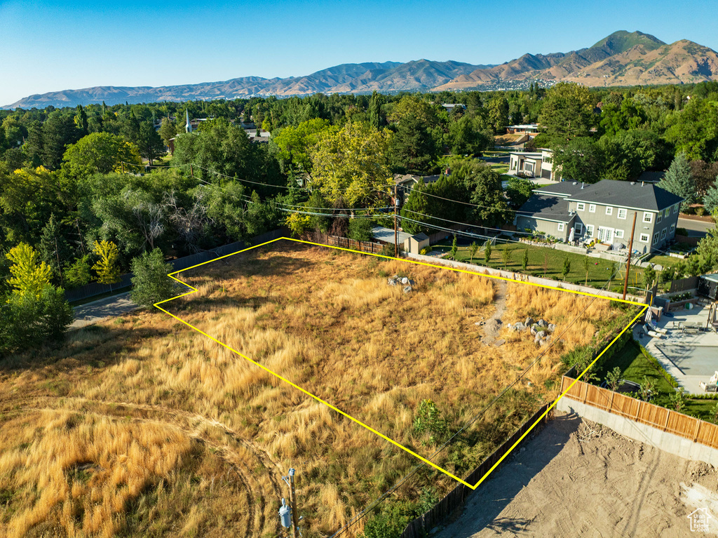 1922 E OLYMPUS LN Holladay, UT 84124