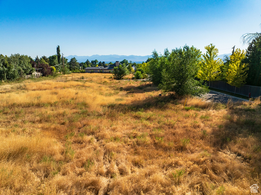 1922 E OLYMPUS LN Holladay, UT 84124