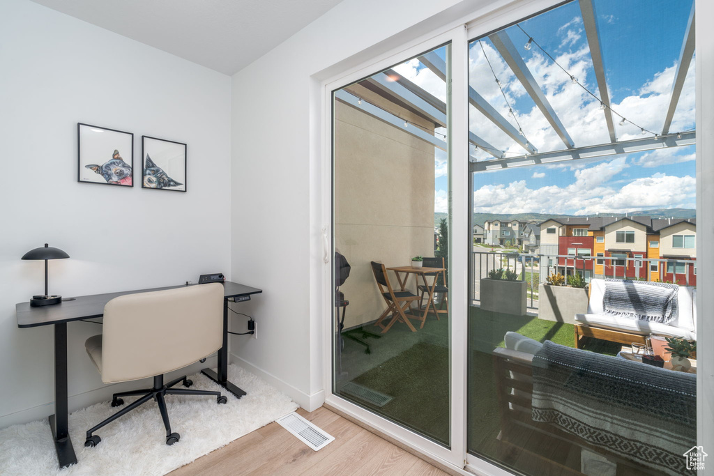 1308 VILLAGE GREEN TRL Park City, UT 84098