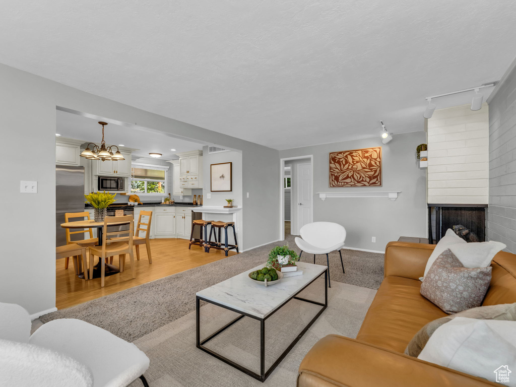 8501 S 1475 E Sandy, UT 84093