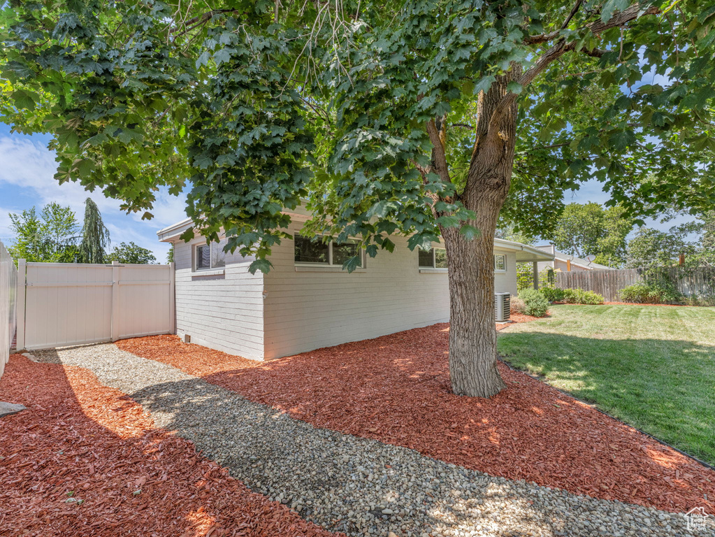 8501 S 1475 E Sandy, UT 84093