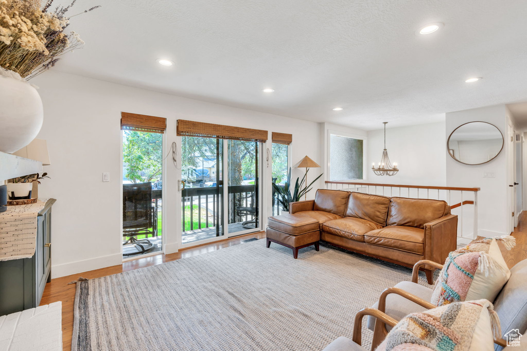 2325 E TREASURE MOUNTAIN CIR Sandy, UT 84093