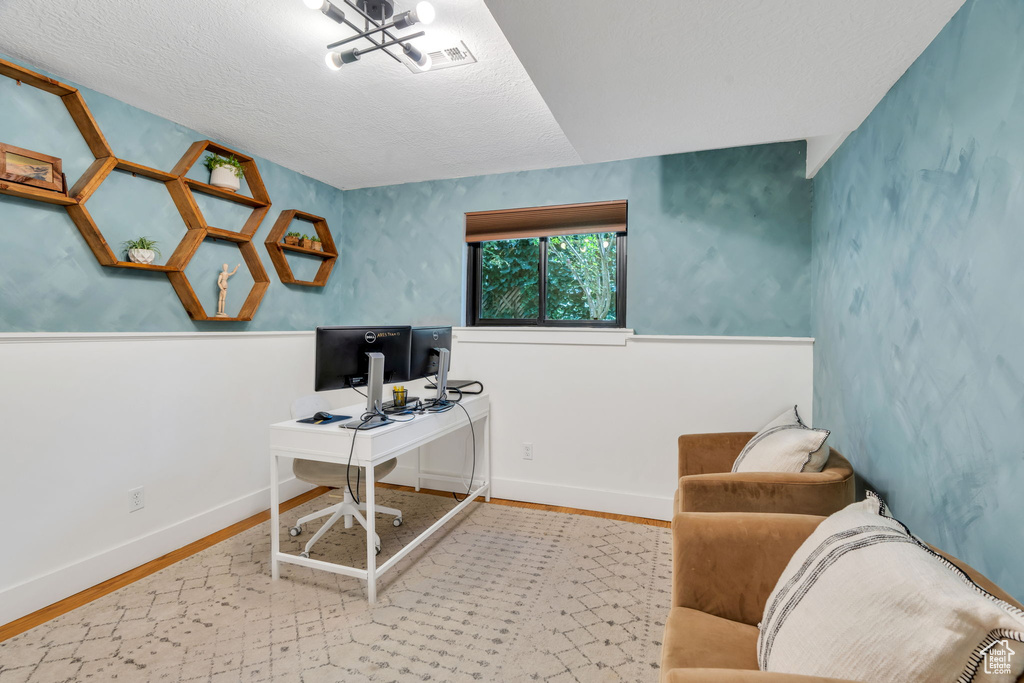 2325 E TREASURE MOUNTAIN CIR Sandy, UT 84093
