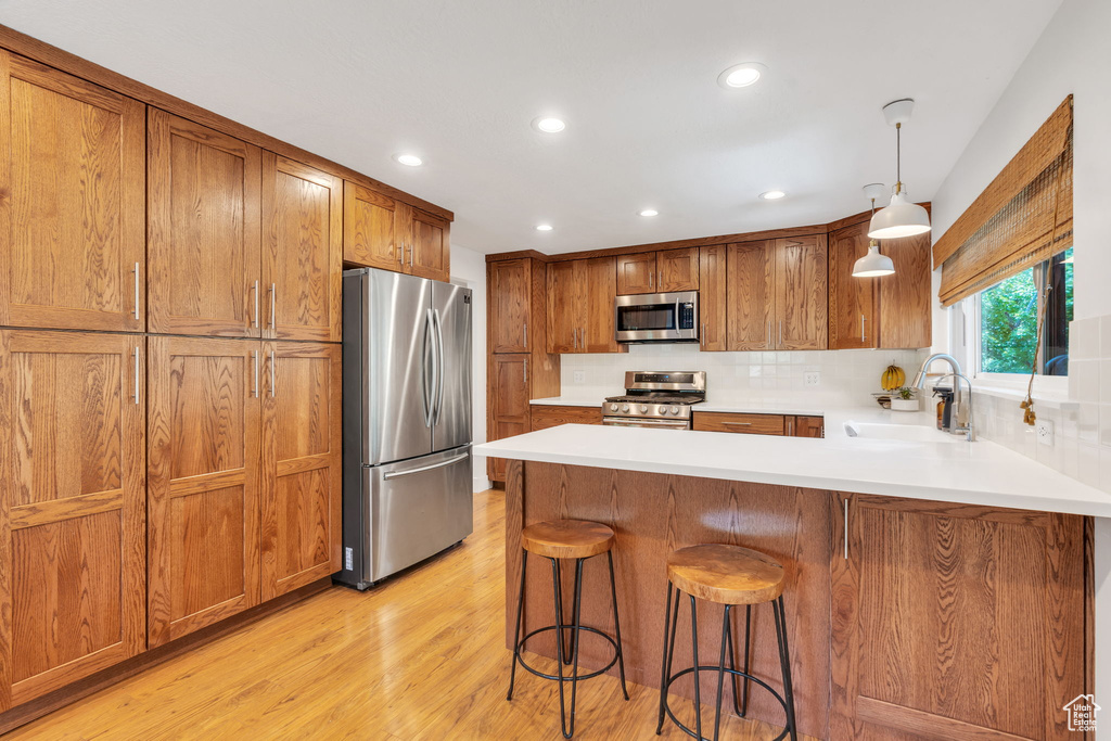 2325 E TREASURE MOUNTAIN CIR Sandy, UT 84093