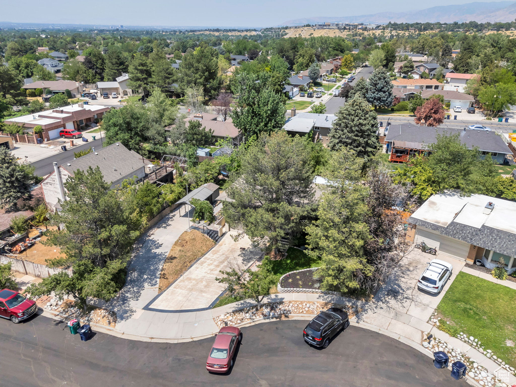 2325 E TREASURE MOUNTAIN CIR Sandy, UT 84093