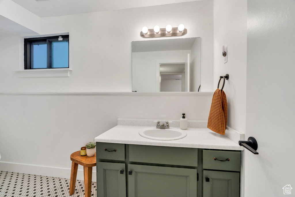 2325 E TREASURE MOUNTAIN CIR Sandy, UT 84093