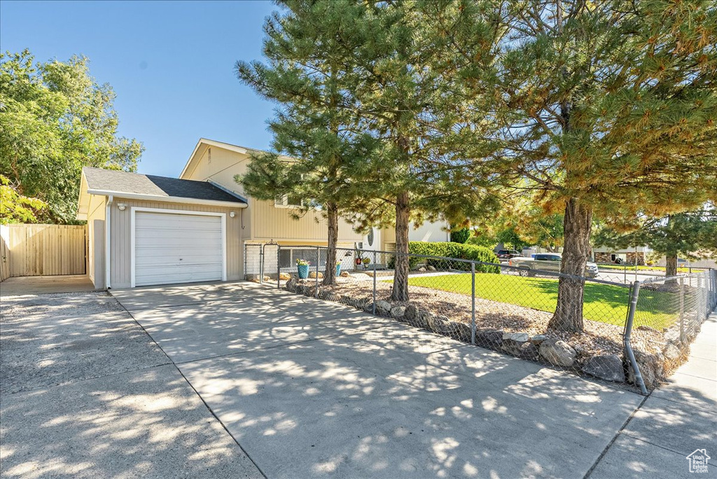 4230 W STRATUS ST Salt Lake City, UT 84118