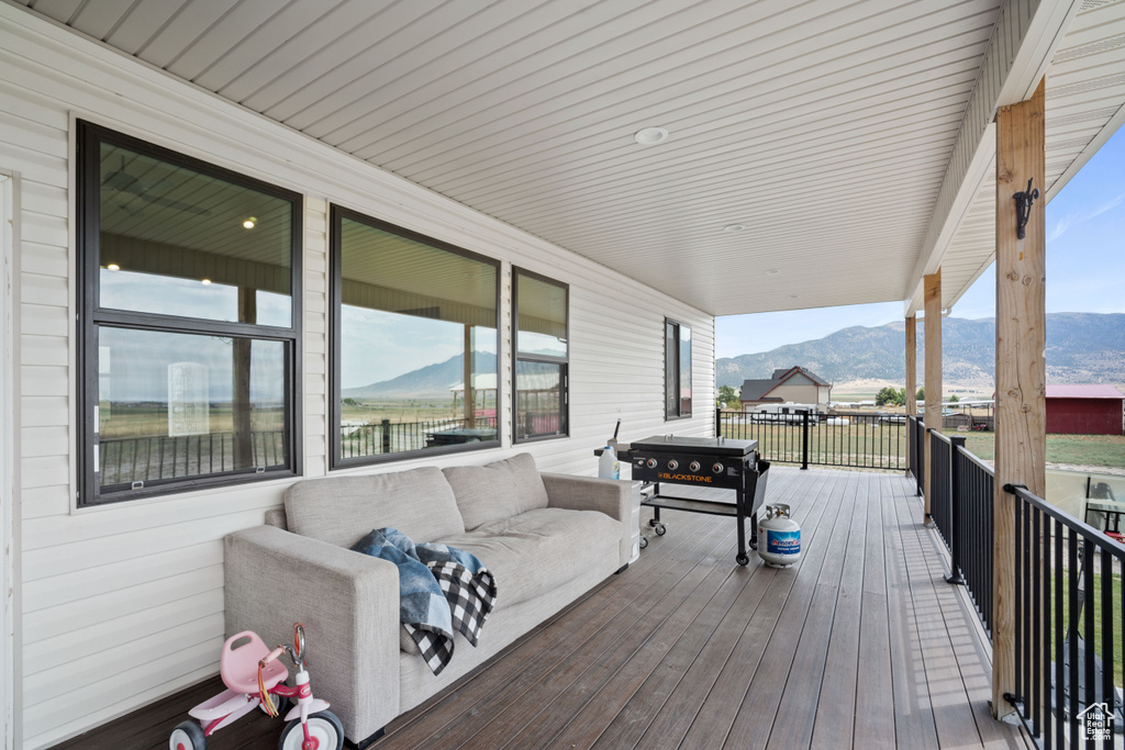 8985 W 27100 N Portage, UT 84331
