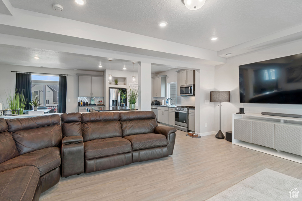 77 E BRUSHY CANYON ST #499 Saratoga Springs, UT 84045