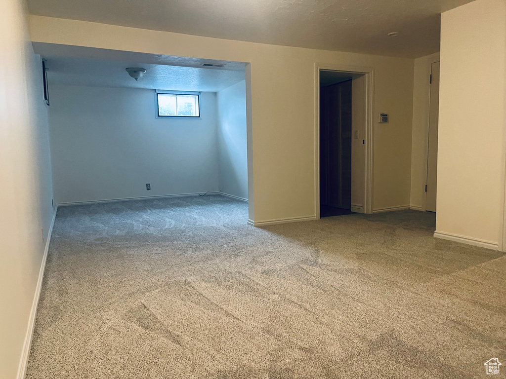 7015 S 2780 E Cottonwood Heights, UT 84121