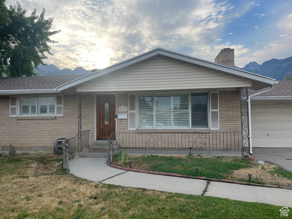 7015 S 2780 E Cottonwood Heights, UT 84121
