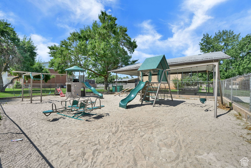 5518 S 875 E South Ogden, UT 84405