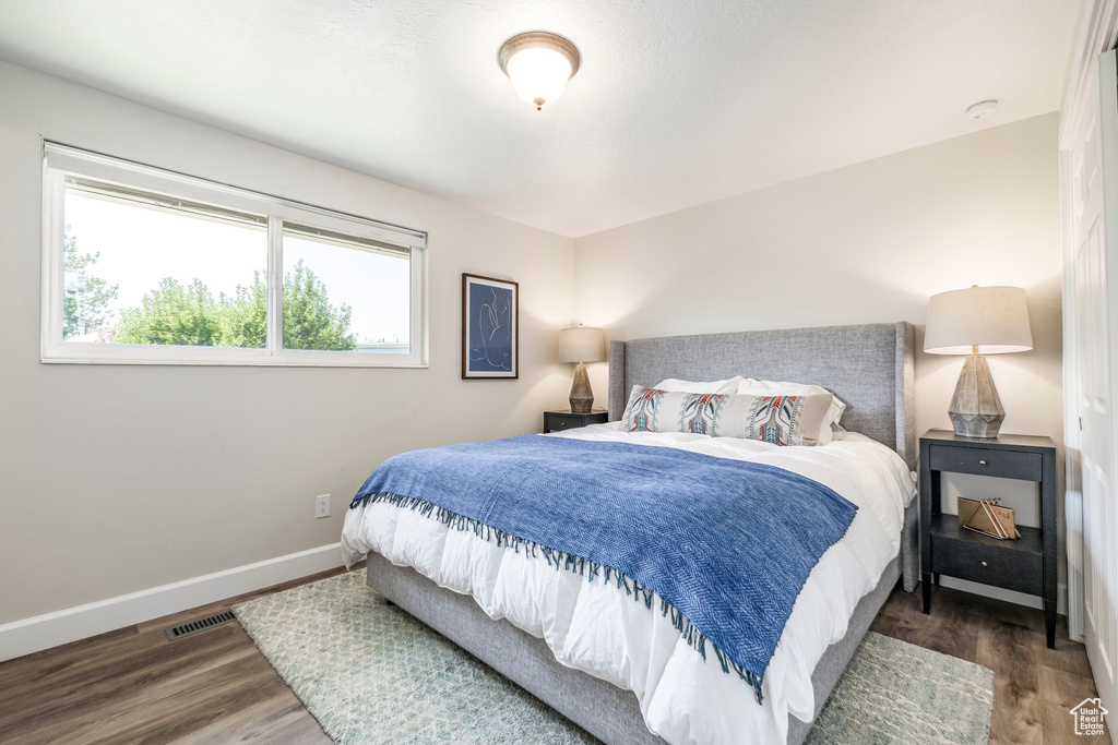 Photo 9 for MLS #2099594 at 1955 E Eastwood Blvd