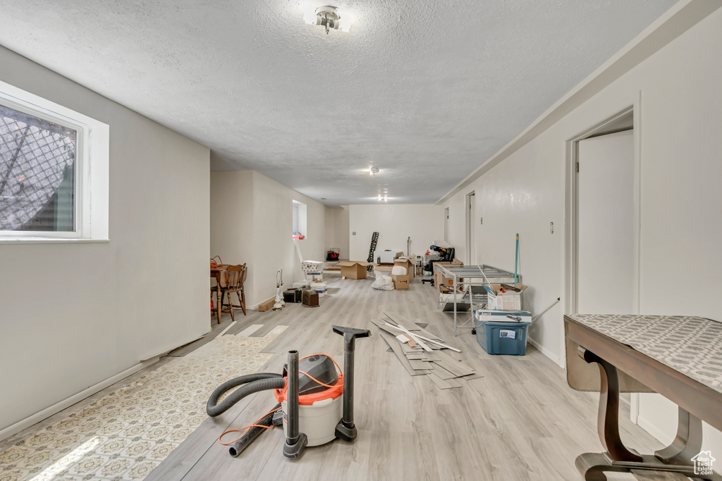 9123 S MEADOW CT Sandy, UT 84093