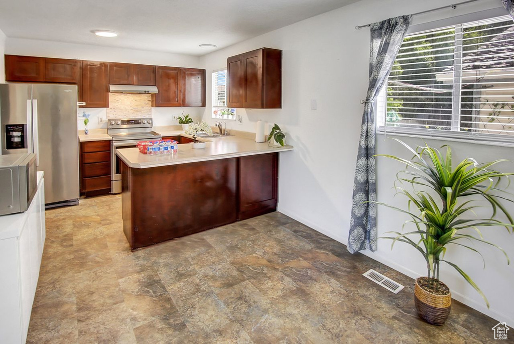 561 N 700 W Clearfield, UT 84015