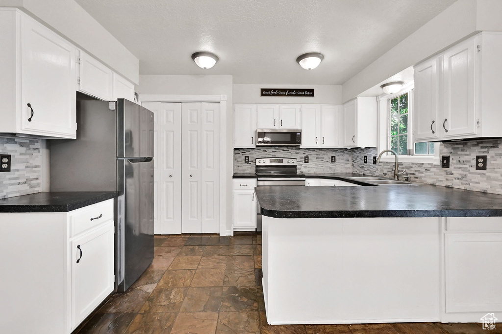 695 E 2450 N North Ogden, UT 84414