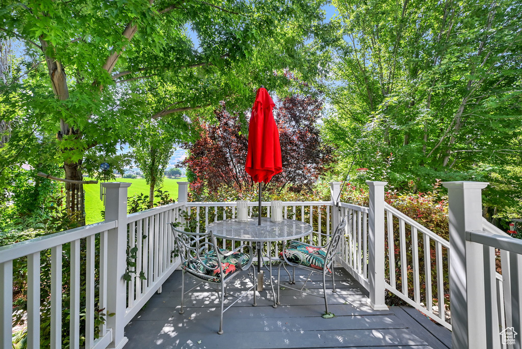 695 E 2450 N North Ogden, UT 84414