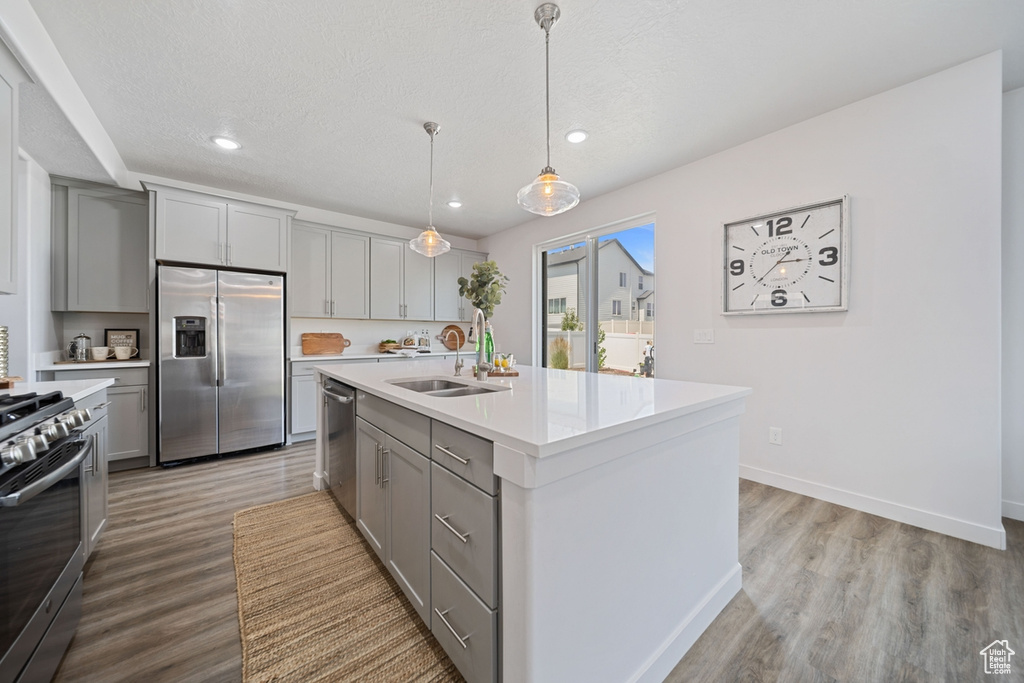 736 W BLUE VIOLET DR Saratoga Springs, UT 84045