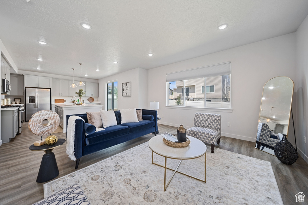 736 W BLUE VIOLET DR Saratoga Springs, UT 84045
