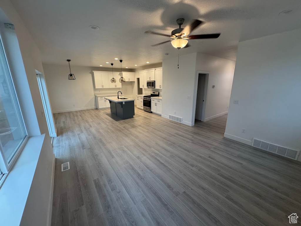 4882 E LAKE CORNER DR Eagle Mountain, UT 84005