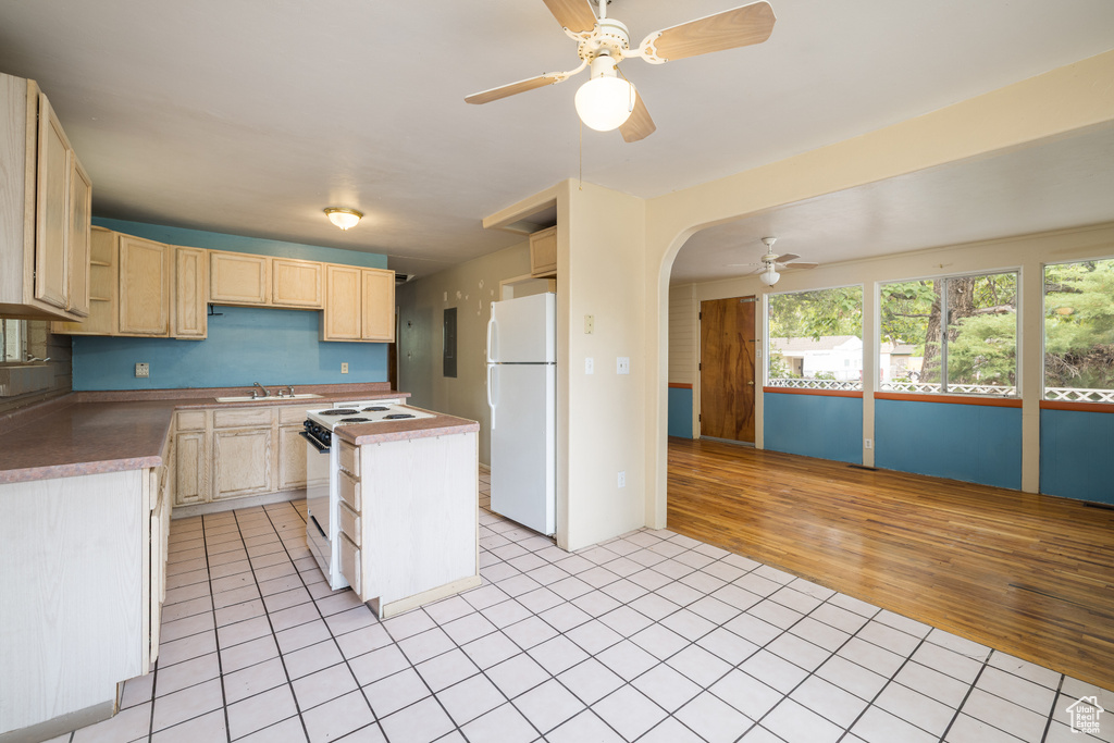 578 HUNTRIDGE Moab, UT 84532