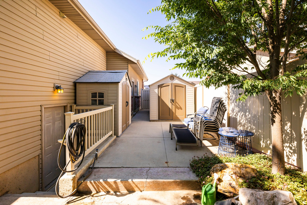 3667 W 520 N West Point, UT 84015