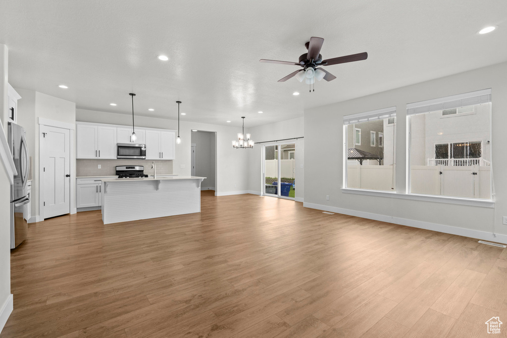 1496 W STONE GATE DR Saratoga Springs, UT 84045