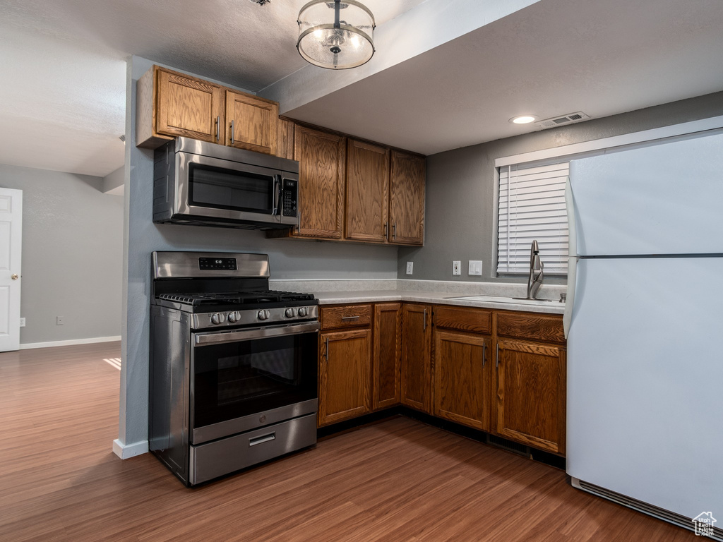 5480 W SUN RIDGE CT Kearns, UT 84118